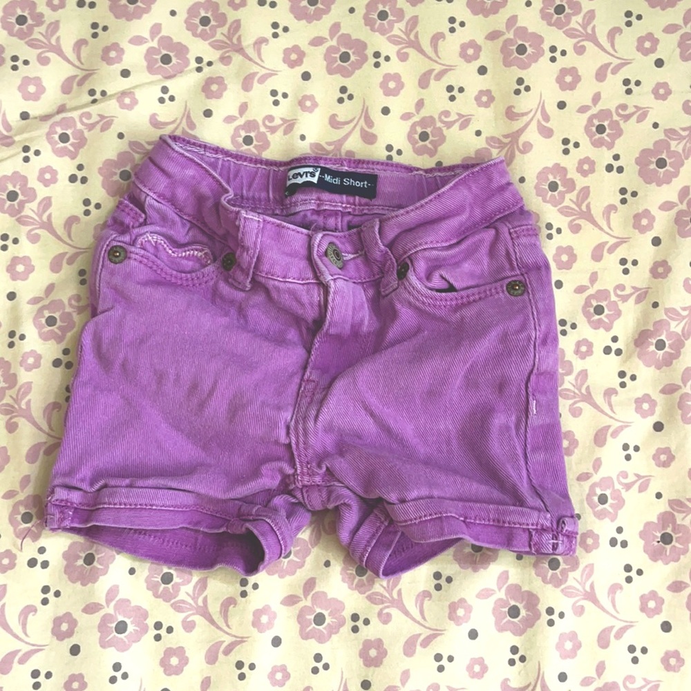Purple Levi’s shorts - Picture 1 of 6